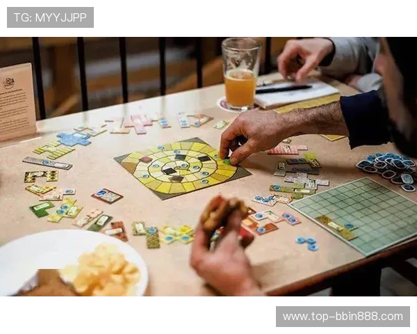 腾龙真人娱乐丰富的游戏种类涵盖百家乐、龙虎、轮盘等多款经典真人游戏，尽情享受刺激体验